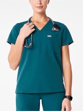 FIGS Catarina Scrub Top Size XXS
PO# 1326